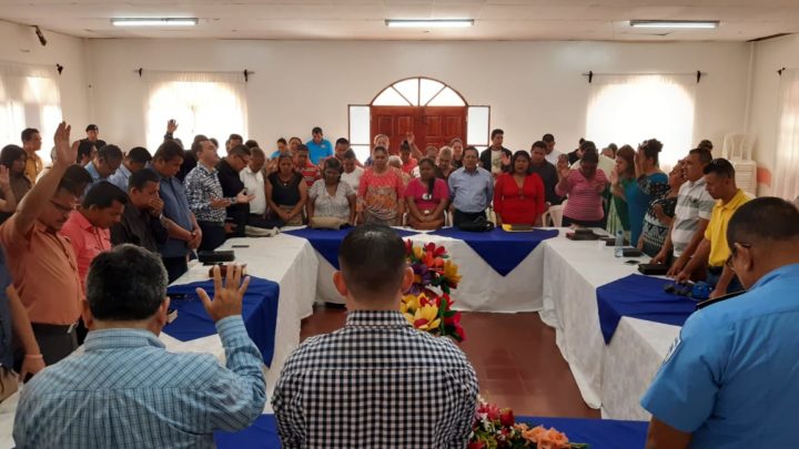 Pastores evangélicos sostienen encuentro con autoridades de Masaya
