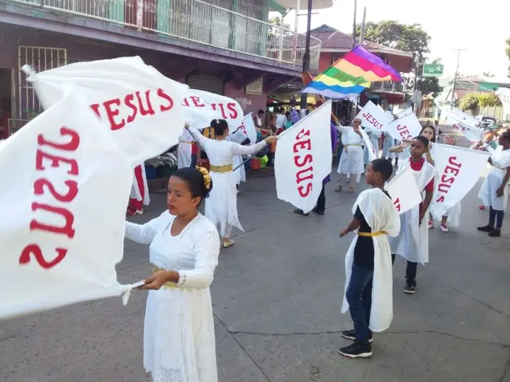 El Espíritu Santo se apodera del Pueblo en un Bluefields Unido