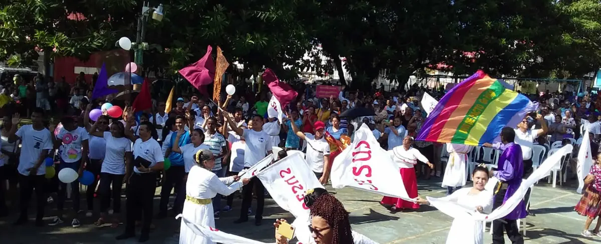 El Espíritu Santo se apodera del Pueblo en un Bluefields Unido