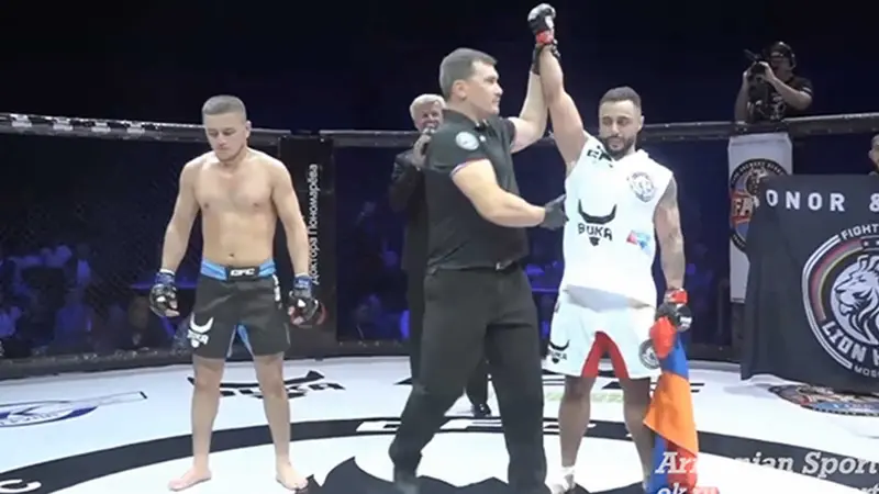 Abrahamyan estrangula al turco Akduman en la Fighting Championship 18