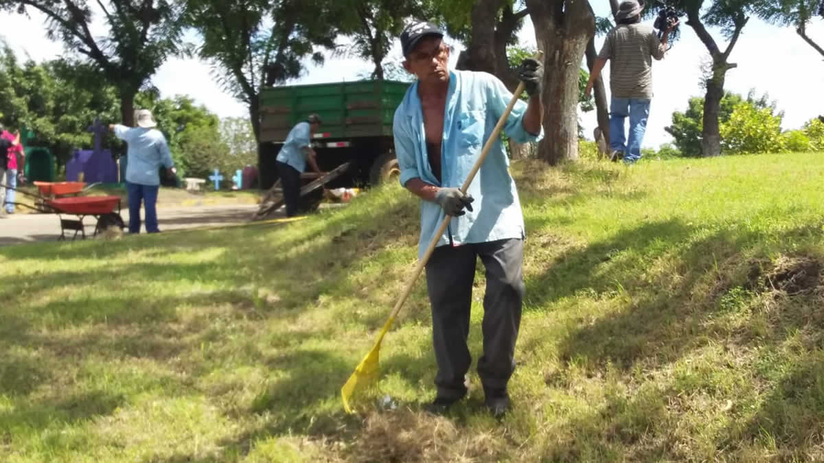 Alcaldía de Managua impulsa jornada de limpieza en los cementerios