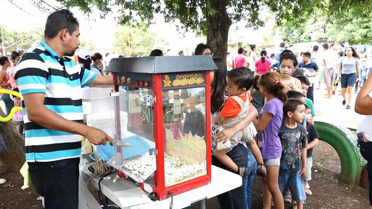 Alegre tardeada familiar en honor a los héroes y mártires de Raití-Bocay