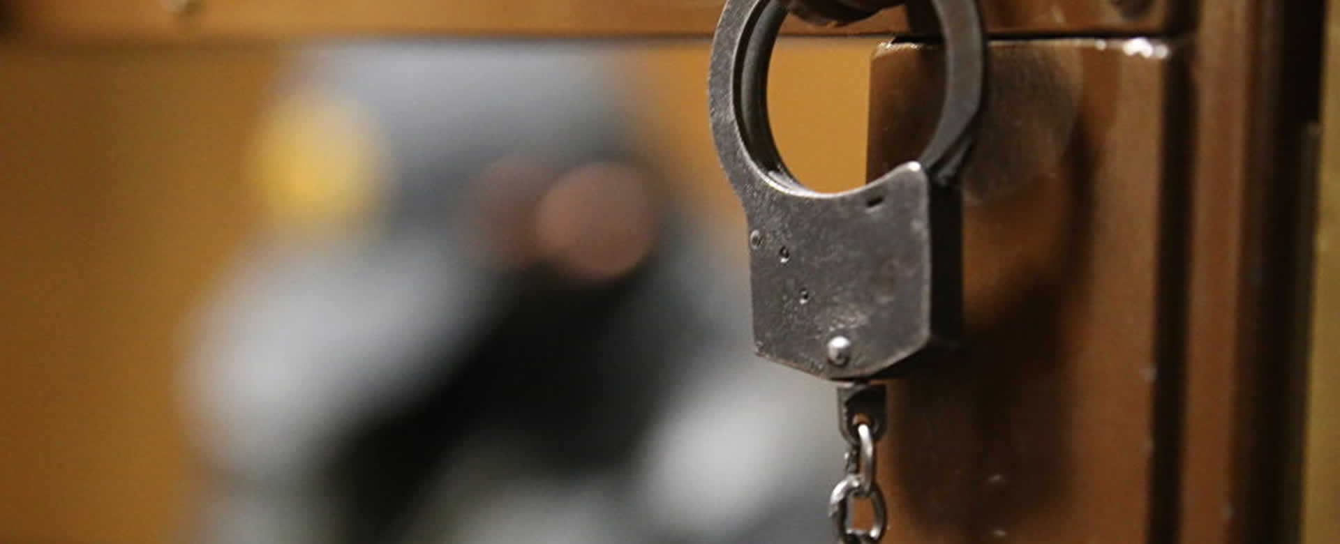 Arrestan a marines estadounidenses  por atacar a policía en Japón