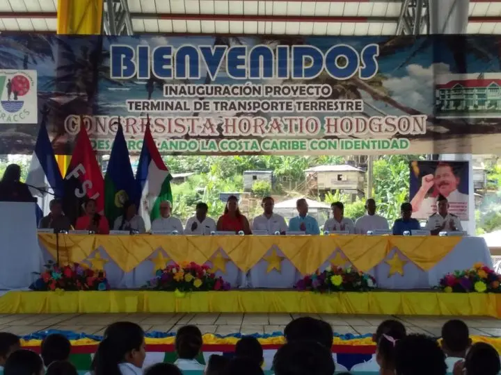 Autoridades de Bluefields pre-inauguran terminal de buses