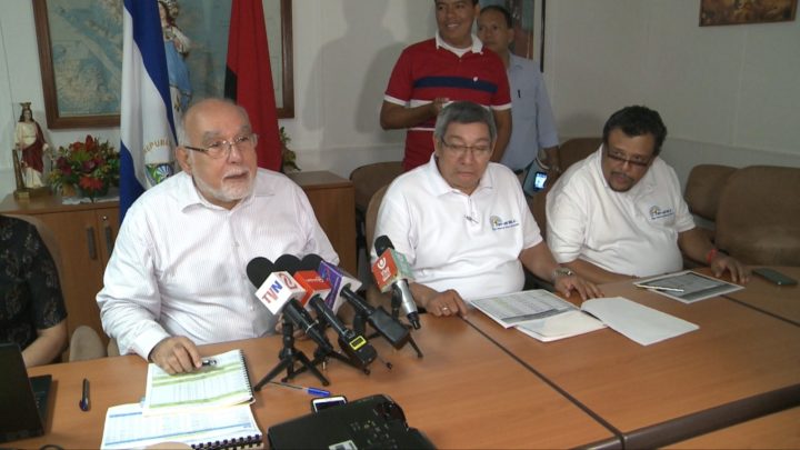 Autoridades Mific canasta básica