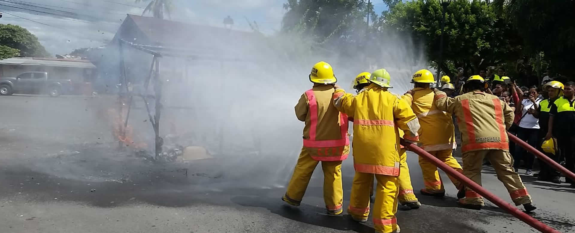 Bomberos de Estelí realizan ejercicio demostrativo