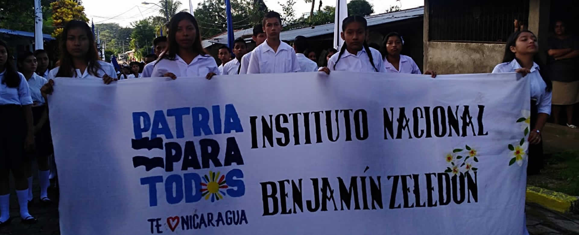 Catarina: Alumnos rinden tributo al General Benjamín Zeledón