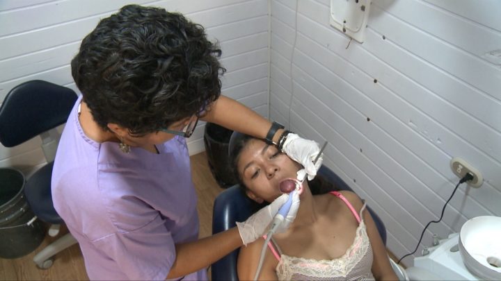 Clínica Móvil lleva la salud gratuita a familias del barrio Memorial Sandino 