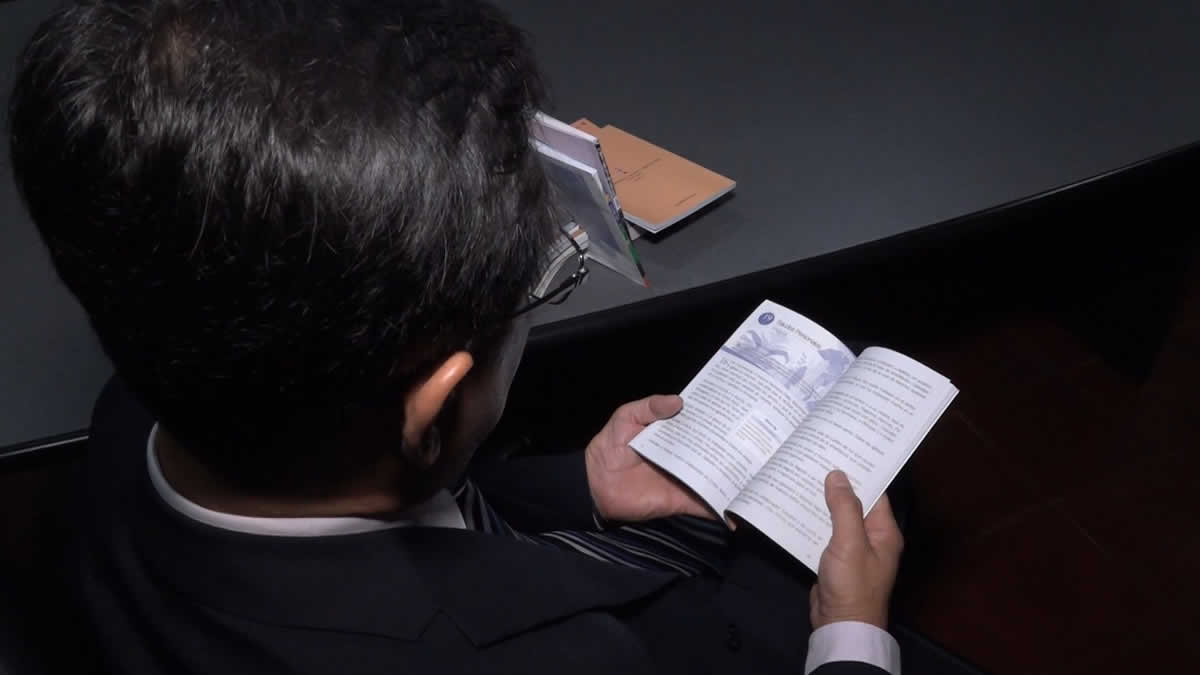 Comunidad cristiana cuenta con otra opción para leer la Santa Biblia