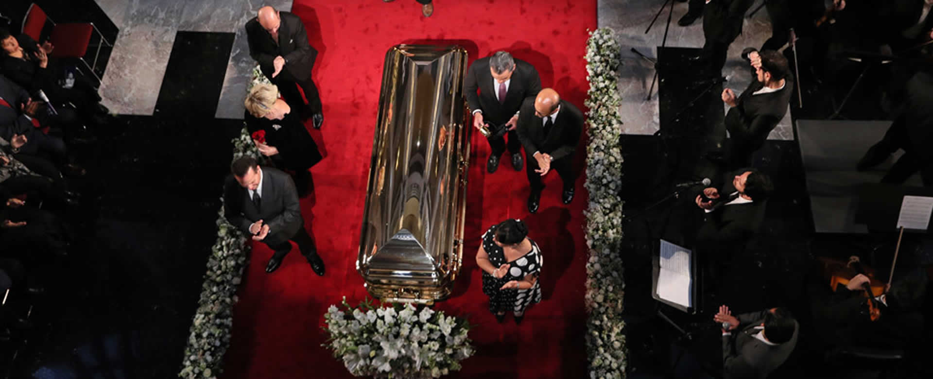 Despiden a José José en el Palacio de Bellas Artes en México