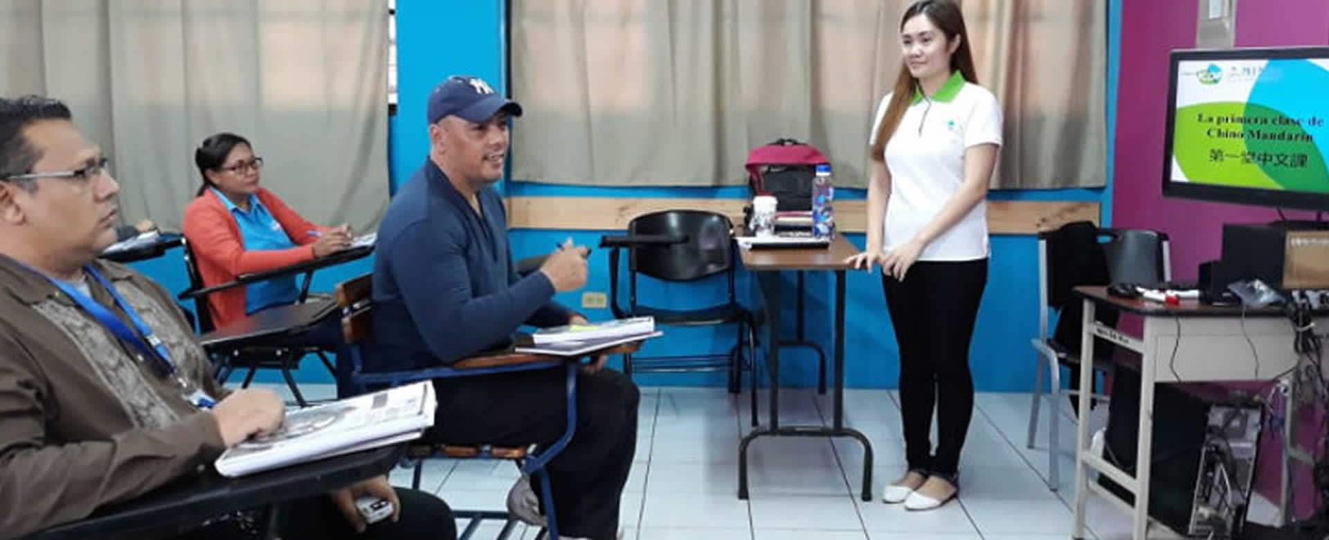 Docentes técnicos inician clases de Chino Mandarín
