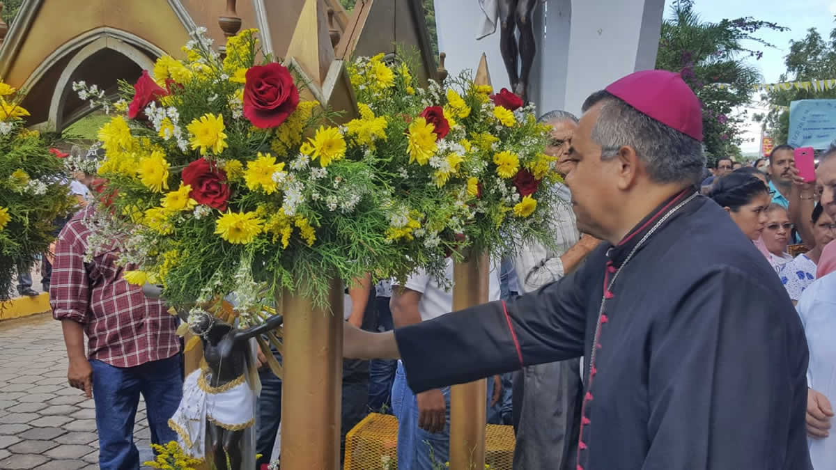 El Sauce: Celebran 296 Aniversario de la llegada El señor de los Milagros