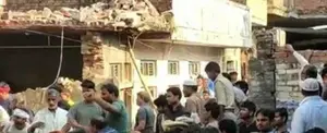 El derrumbe de una casa deja 10 muertos al norte de India