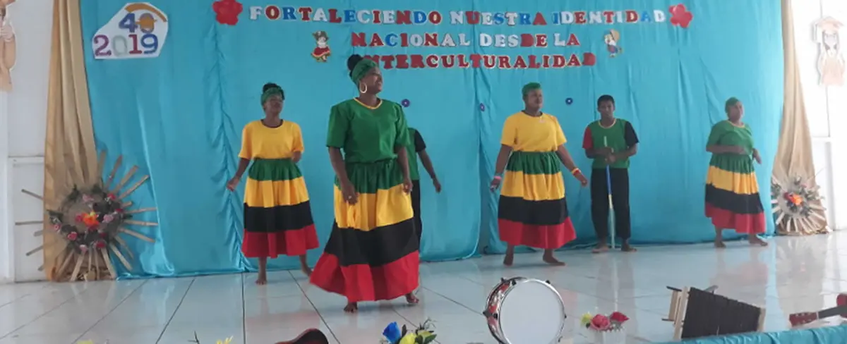 Realizan II Encuentro Intercultural con estudiantes y docentes normalistas