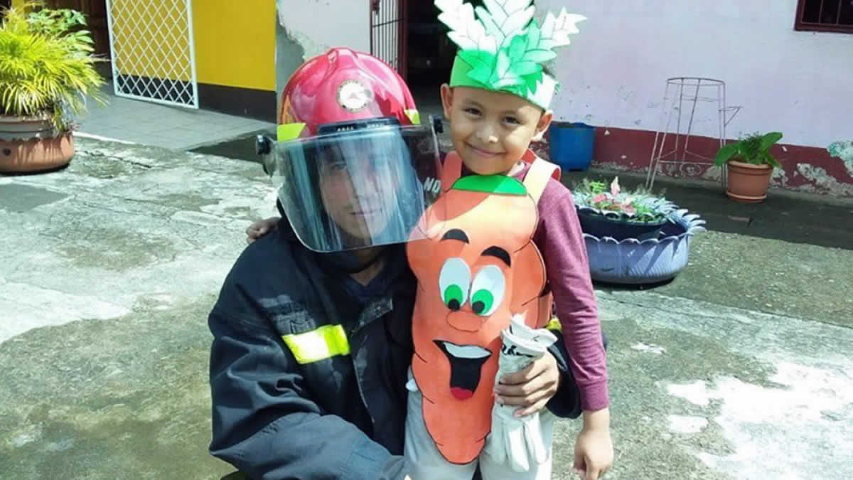 Estelí: Mimados de la Revolución son bomberos por un día