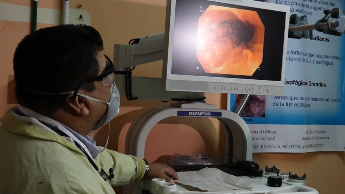Pacientes de gastroscospia reciben atención en jornada de endoscopia