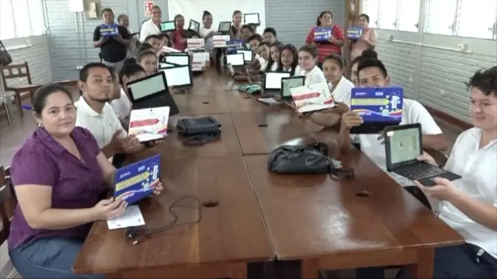 MINED tablet centros jalapa