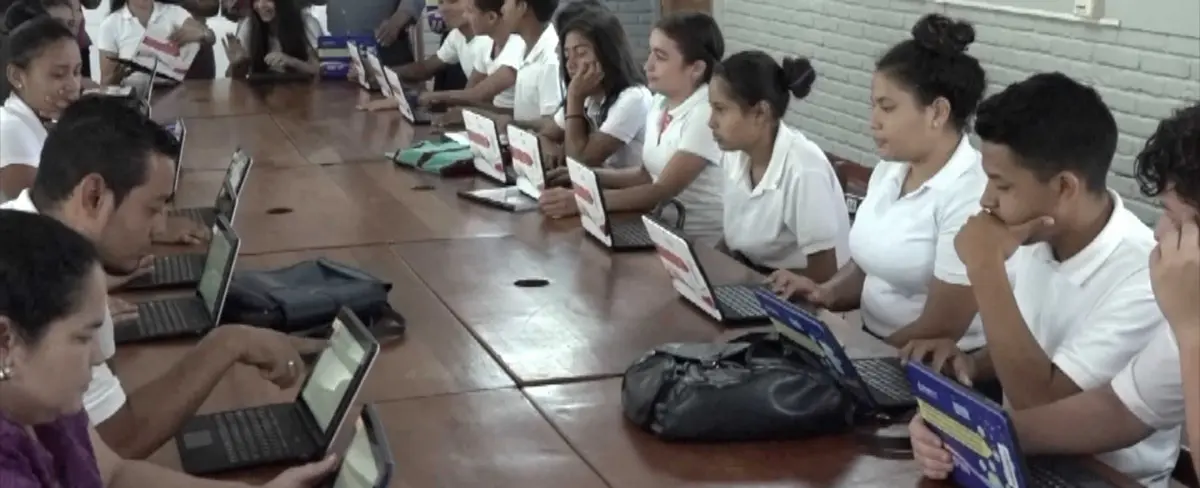 MINED entrega 360 Tablet a nueve centros de Jalapa