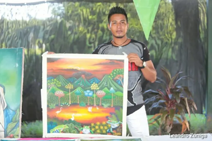Productos de pequeños negocios enamoran a las familias nicaragüenses