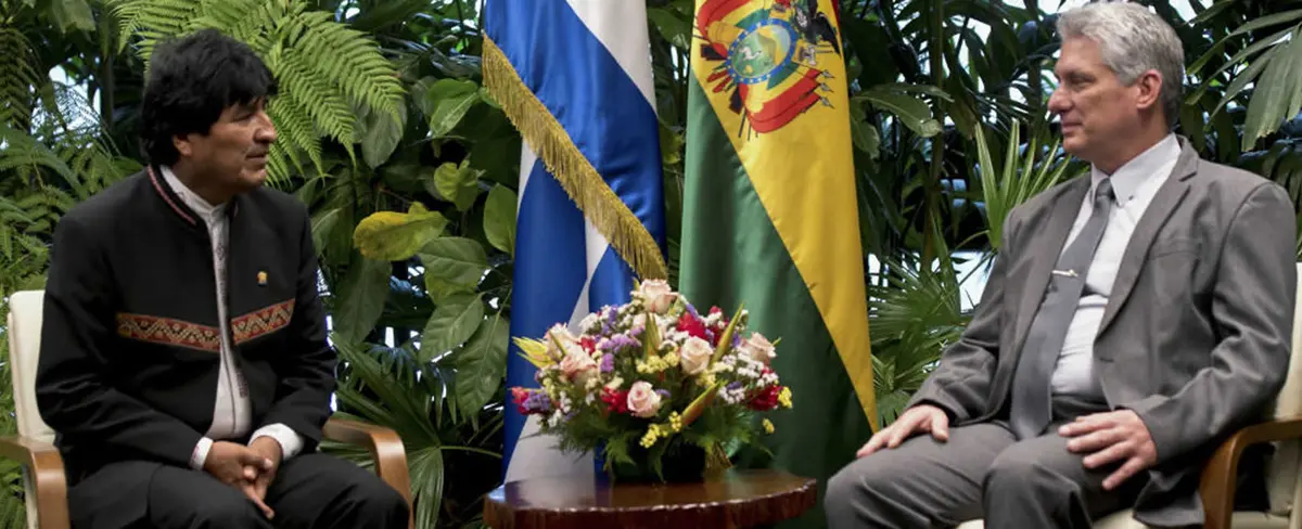 Presidente de Cuba felicita a Evo Morales por su triunfo electoral