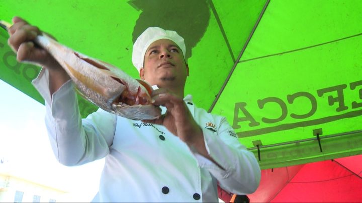Protagonistas ofertan variedad gastronómica en la Feria del Mar 
