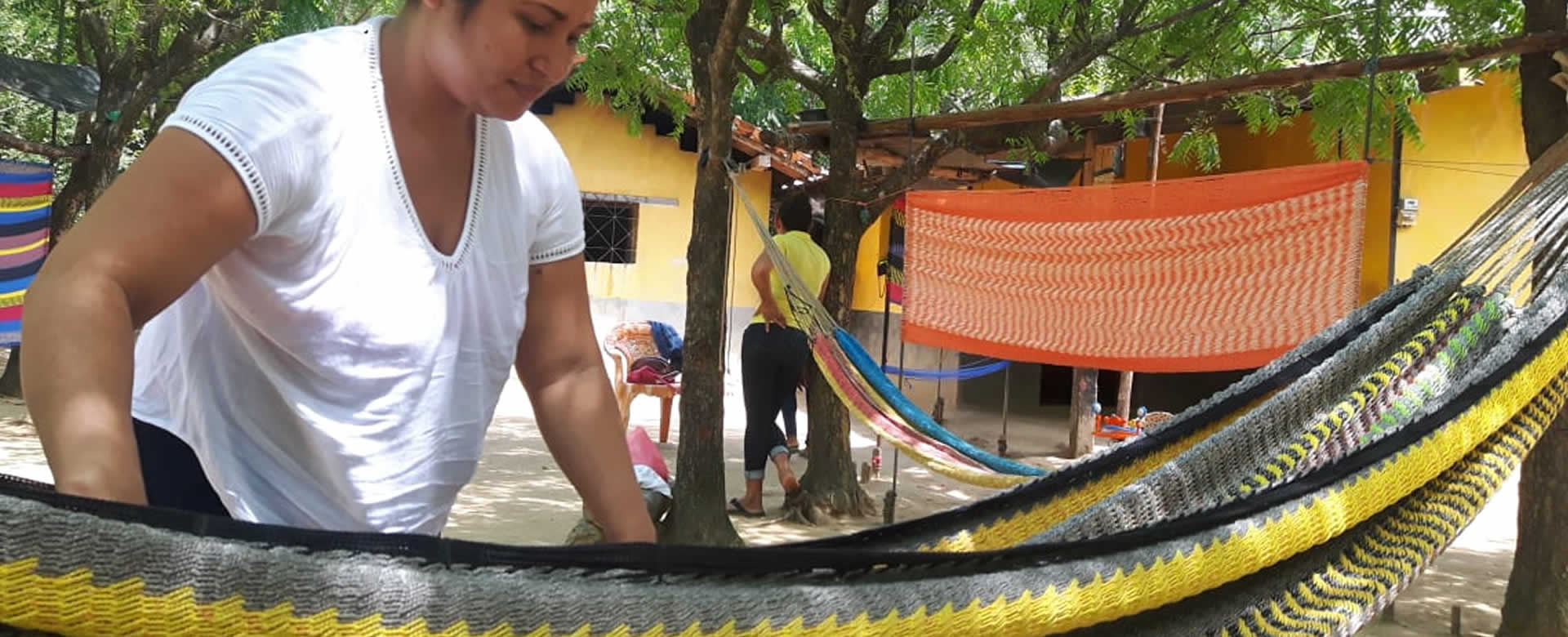 Arte e imaginación se refleja en la elaboración de hamacas en Chinandega