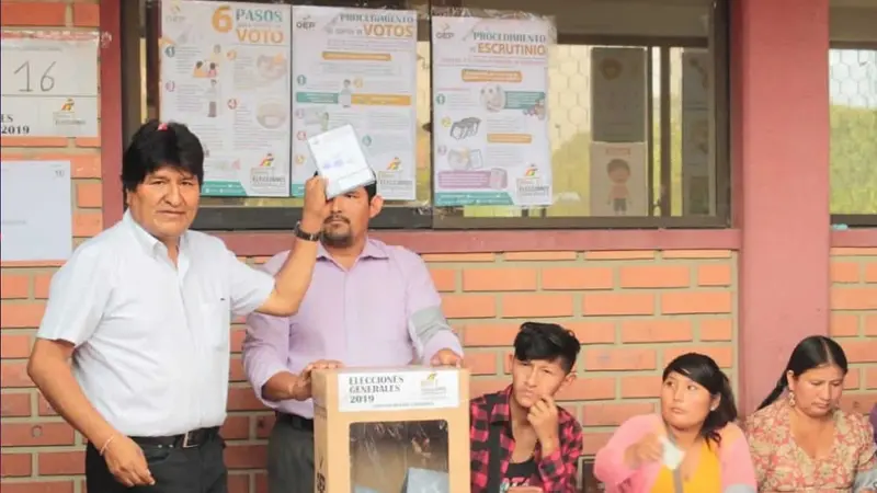 Presidente Evo Morales vota en elecciones generales de Bolivia