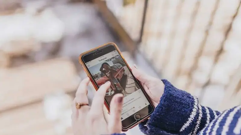 Instagram se actualiza e incluye el modo oscuro