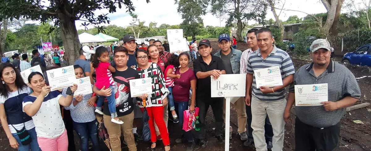 Entregan lotes del programa Bismarck Martínez en San Marcos