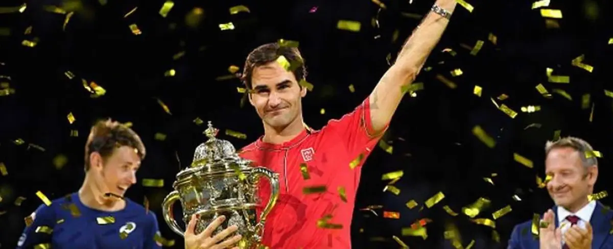 Roger Federer llora tras ganar su décimo título en su ciudad natal
