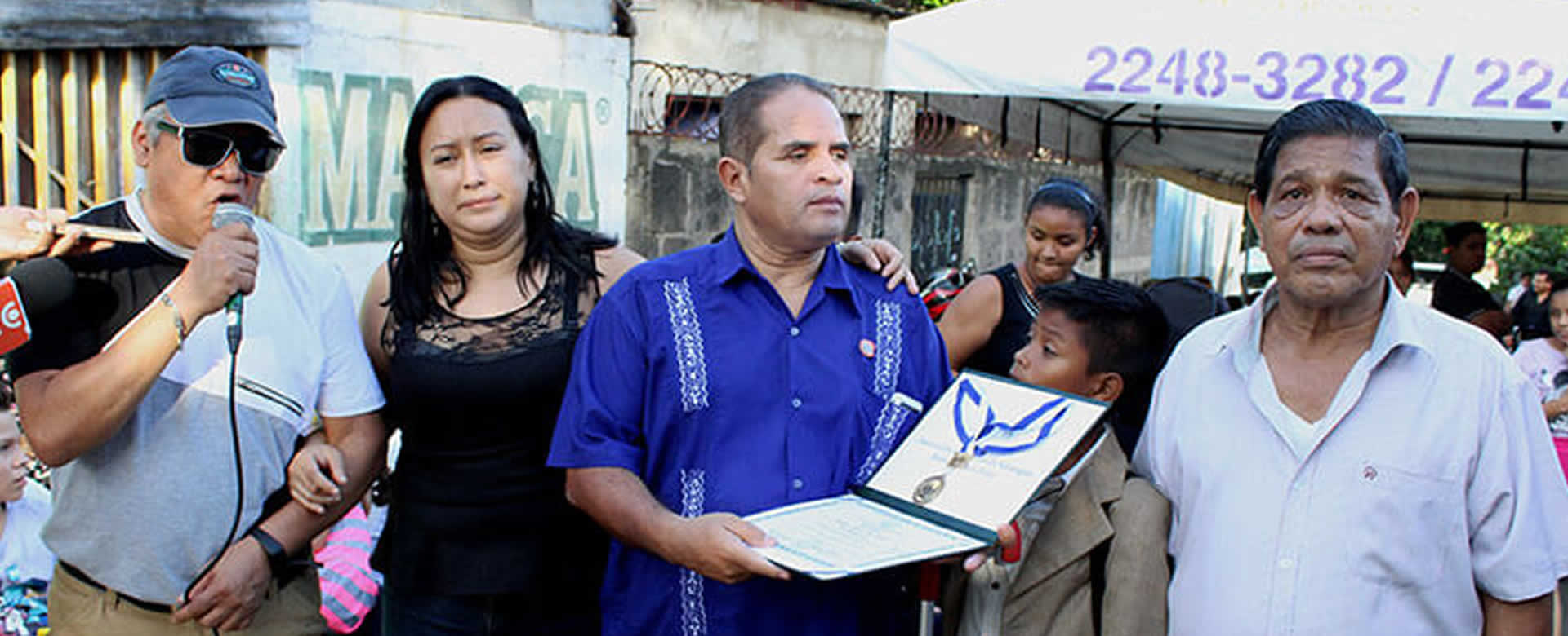 Asociación de Artistas de Nicaragua otorgan Orden Cultural a "La Chola" (Q.E.P.D.)