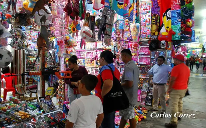 Comerciantes del Roberto Huembes ansiosos por la llegada del aguinaldo