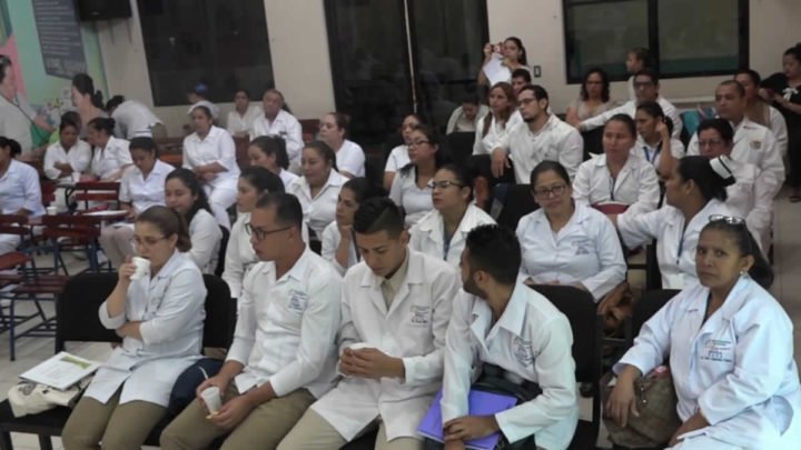Estelí: Técnicos quirúrgicos asisten al taller de atención en los quirófanos