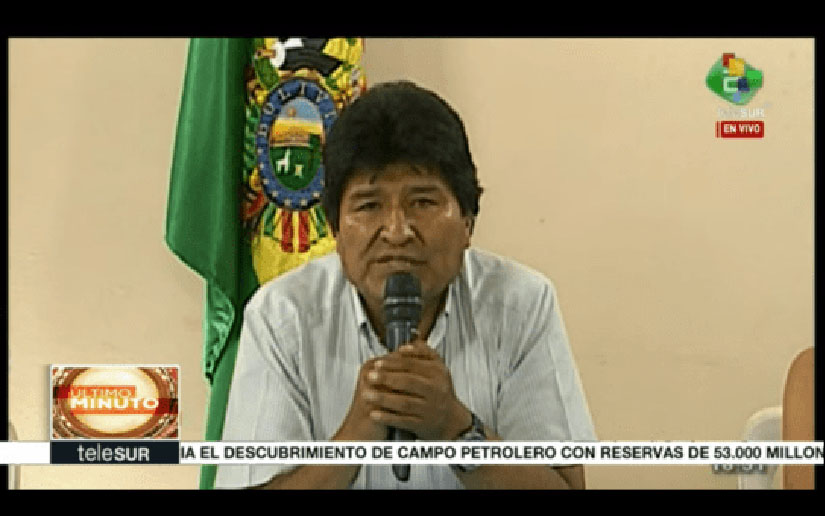 Evo renuncia para evitar que la violencia opositora siga dejando víctimas
