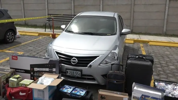 Hijo asesina a sus padres con ayuda de su esposa 