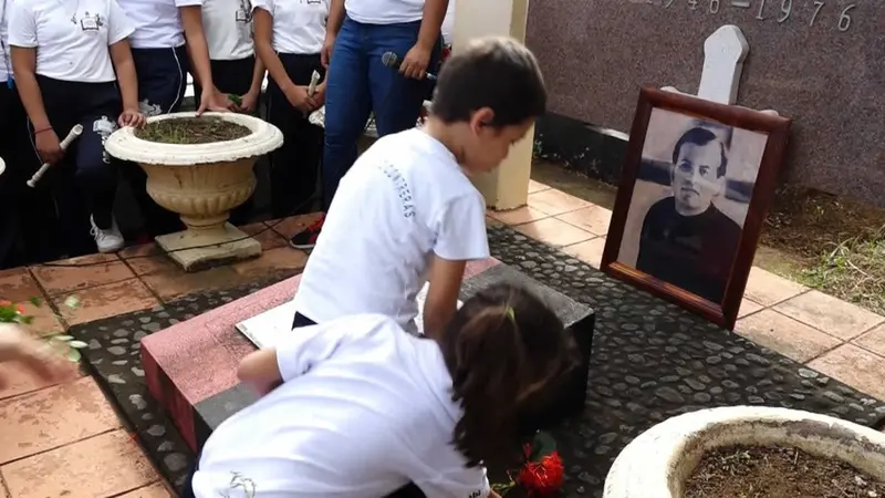 Juventud Sandinista rinde tributo al Comandante Eduardo Contreras