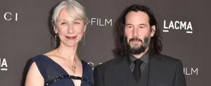 Keanu Reeves alborota las redes presentando a su nueva novia
