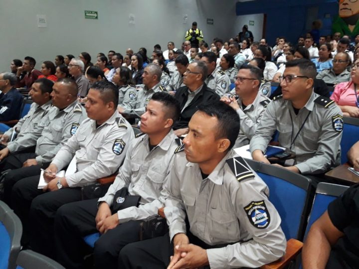 MIGOB capacita a su personal sobre la prevención de trata de personas