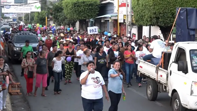 Masaya: Familias realizan colorida caminata “Todos Tenemos Derechos”