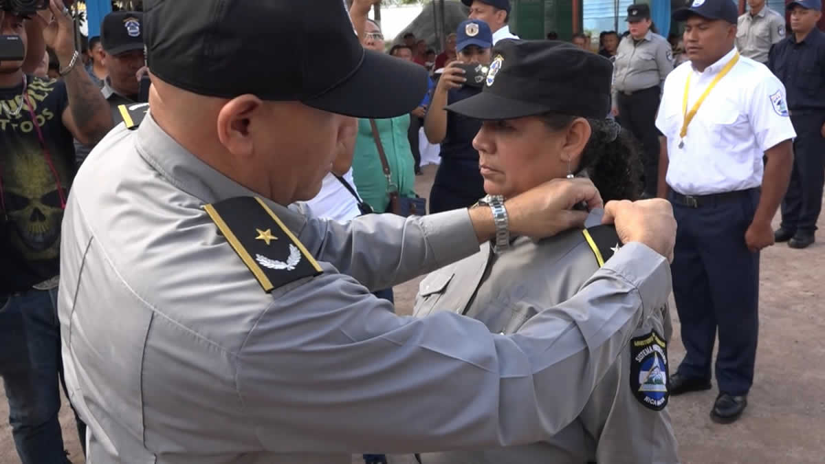 Ministerio de Gobernación realiza ascensos al grado superior en Estelí