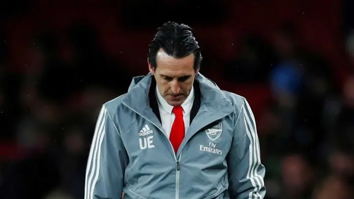 Fútbol Club Arsenal despiden al entrenador Unai Emery