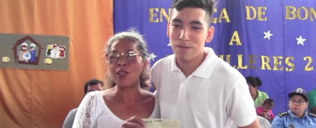 Estudiantes de Boaco reciben bono complementario de bachillerato