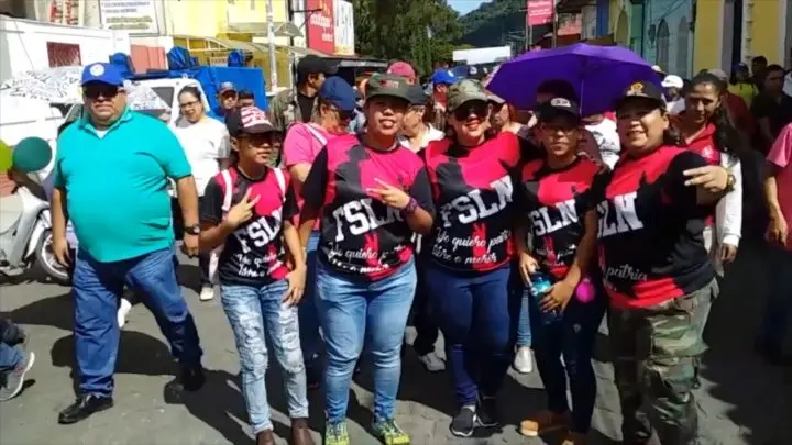 Jinoteganos caminaron por defender la paz y los derechos de todos
