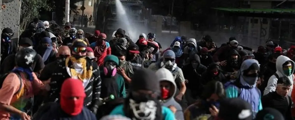 Cifra de heridos asciende a 2 mil 808 tras protestas en Chile