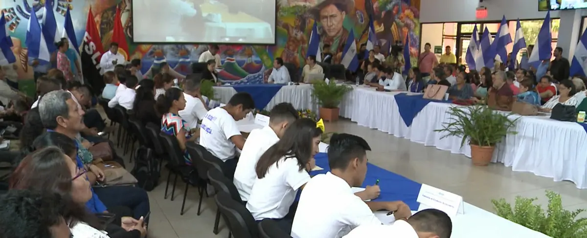 Finaliza consulta "Juntos Hacia Nuevas Victorias Educativas"