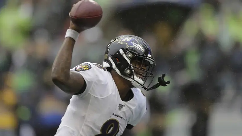 Los Ravens amenazan invicto de los Patriots