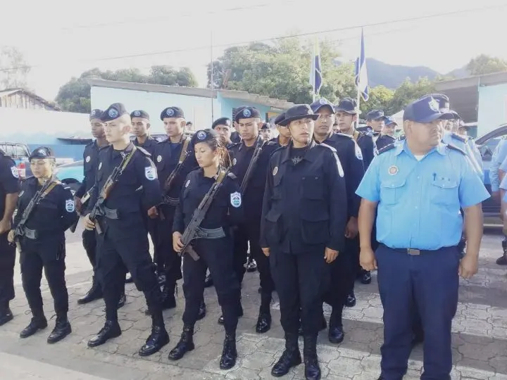 Los trabajadores de Madriz reciben aguinaldo resguardados por la PN