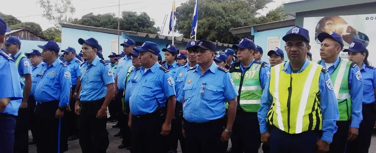Trabajadores de Madriz reciben aguinaldo resguardados por la Policía
