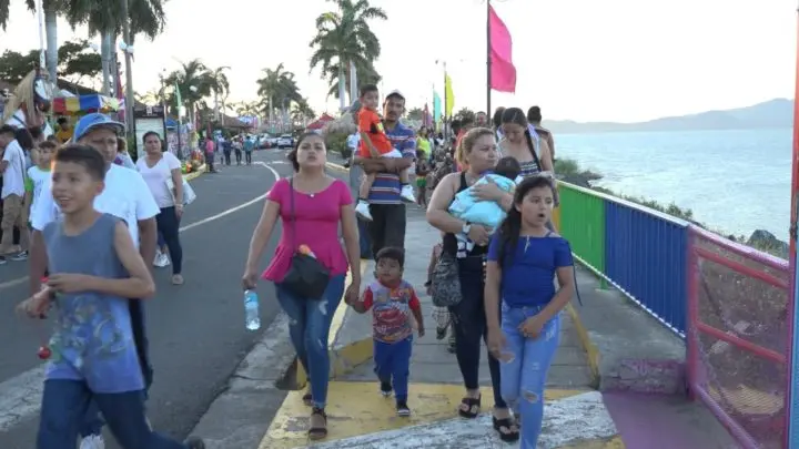 Puerto salvador allende con muchas actividades recreativas para todos