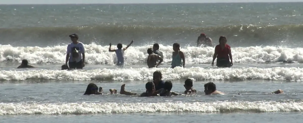 Negocios de Masachapa y Pochomil listos para vacaciones de diciembre